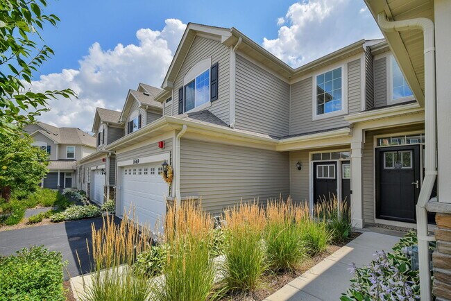 1669 Kraft Ave in Batavia, IL - Building Photo - Building Photo