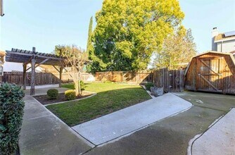 209 Fairwood Dr in Oakdale, CA - Building Photo - Building Photo