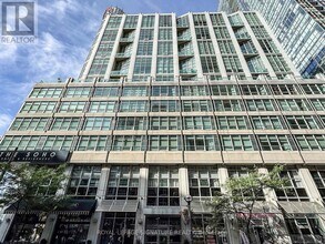36 Blue Jays Way in Toronto, ON - Building Photo - Building Photo