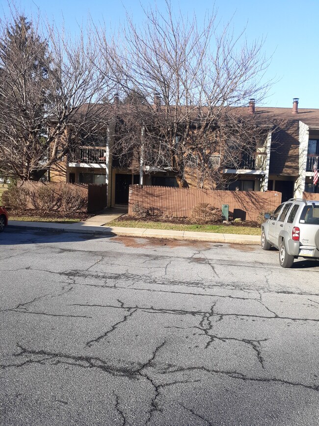 20 Lancaster Estates Rentals in Mount Joy, PA