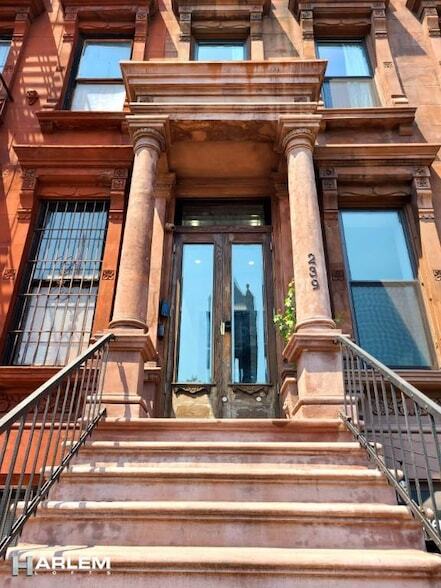 239 Lenox Ave in New York, NY - Building Photo