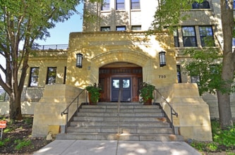 CW Lofts in Minneapolis, MN - Foto de edificio - Building Photo