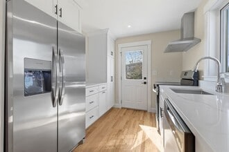 20 Beacon St in Gloucester, MA - Foto de edificio - Building Photo