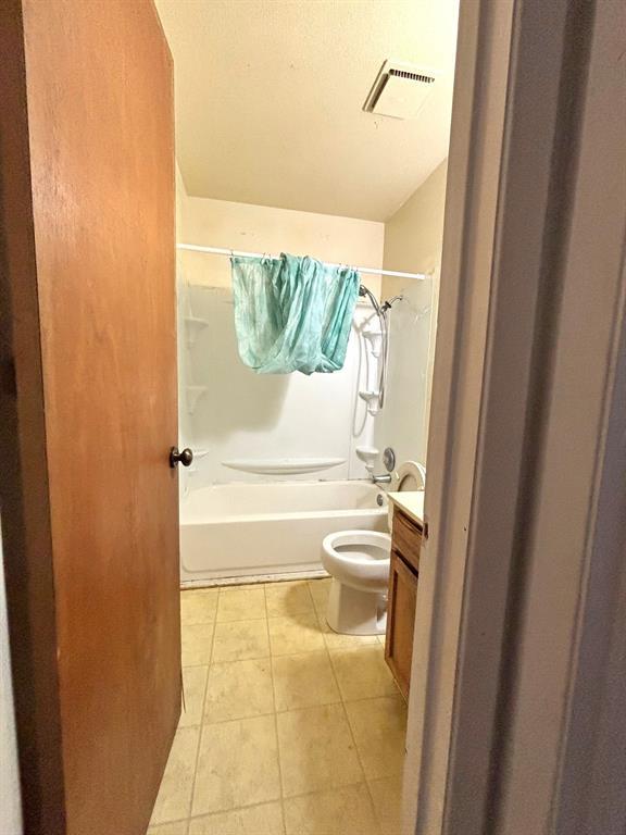 412 Bowie St in West Columbia, TX - Building Photo - Building Photo