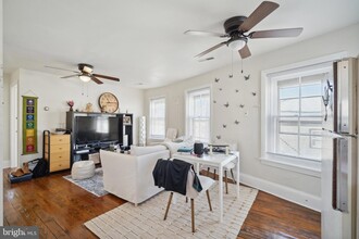 4417 Baker St, Unit 3 in Philadelphia, PA - Building Photo - Building Photo