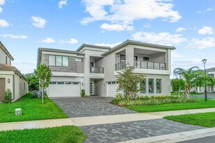 17081 Five Waters Ave in Boca Raton, FL - Building Photo