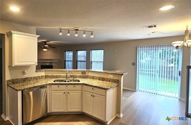 209 Storm Mt Rd in Cibolo, TX - Building Photo - Building Photo