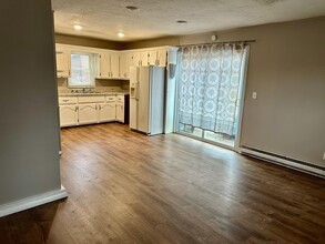 620 Fitzsimmons St in Hendersonville, NC - Building Photo - Building Photo