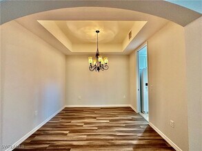 1335 Mariposa Cir in Naples, FL - Building Photo - Building Photo