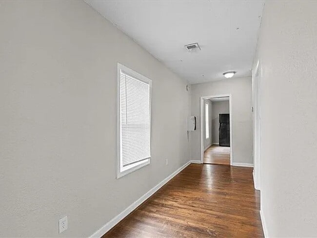 property at 1646 Bennington Ave