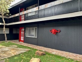 Raleigh in Dallas, TX - Building Photo