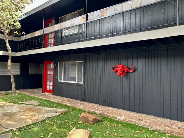 Raleigh in Dallas, TX - Building Photo