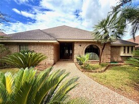 5 N "E" St in McAllen, TX - Building Photo