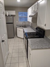 540 Waco St, Unit 540B in Pleasanton, TX - Building Photo - Building Photo