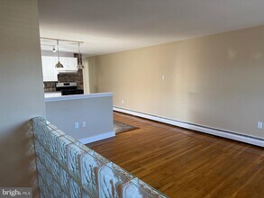9317 Cottage St in Philadelphia, PA - Building Photo - Building Photo