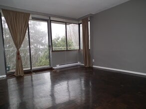 1219 Harwood St in Vancouver, BC - Building Photo - Building Photo