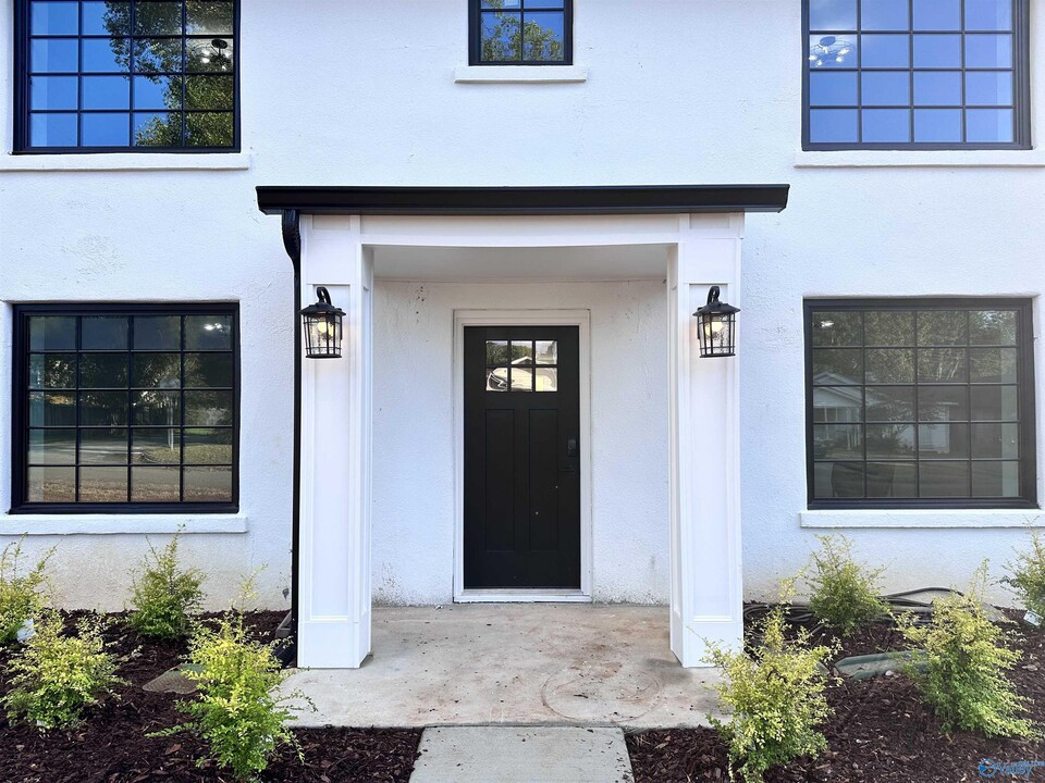 1122 Wellman Ave NE in Huntsville, AL - Foto de edificio