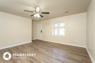 6000 Southcrest Dr in Clemmons, NC - Building Photo - Building Photo