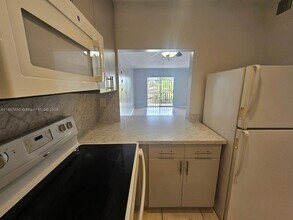 10851 SW 2nd St, Unit K310 in Miami, FL - Building Photo - Building Photo
