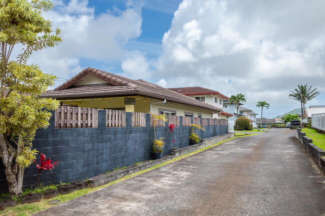 Halekau Estates in Kaneohe, HI - Building Photo - Building Photo