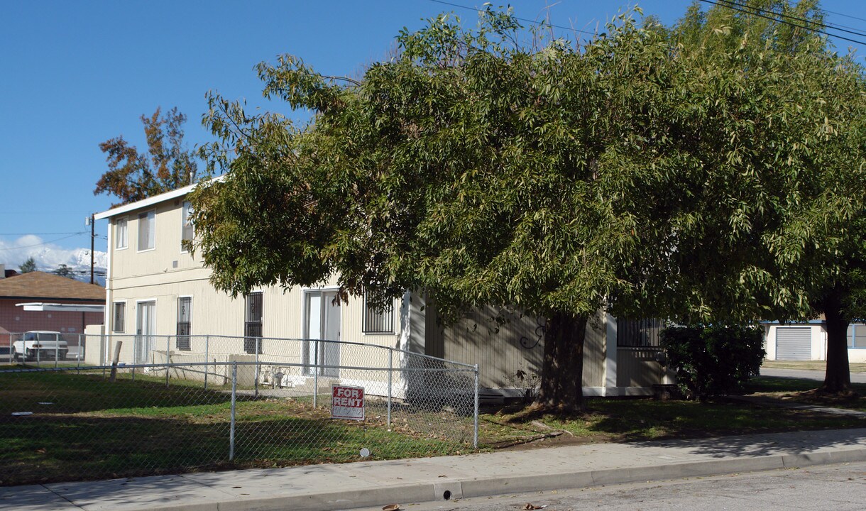 3936 Genevieve St in San Bernardino, CA - Foto de edificio