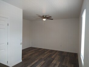 1488 Tallahassee Blvd in Intercession City, FL - Building Photo - Building Photo