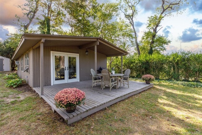 328 Centre Island Rd