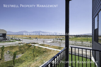 11186 Kitty Hawk Rd in South Jordan, UT - Building Photo - Building Photo