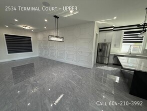2534 Terminal Ct. in Abbotsford, BC - Building Photo - Building Photo