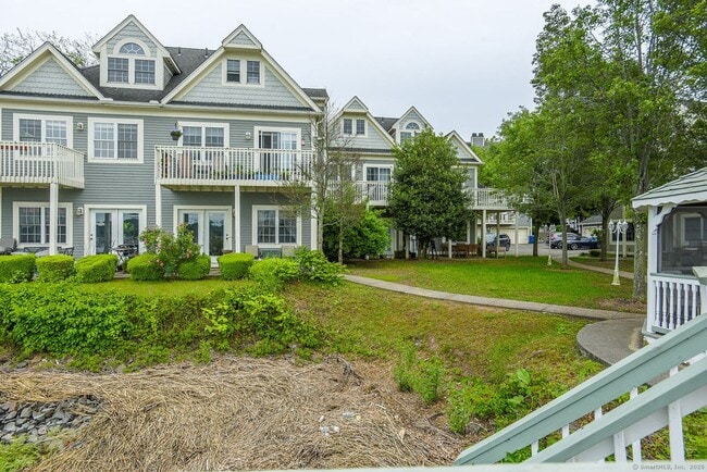 property at 750 Quinnipiac Ave