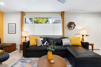 6957 E Osborn Rd in Scottsdale, AZ - Building Photo - Building Photo