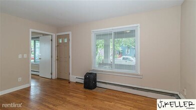 914 Woodlawn Ave in Ann Arbor, MI - Building Photo - Building Photo
