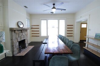 834 E University Ave in Gainesville, FL - Building Photo - Building Photo