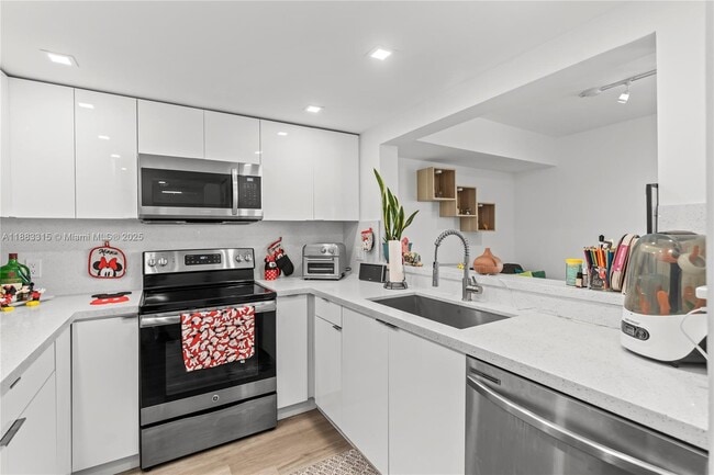 property at 2055 SW 122nd Ave