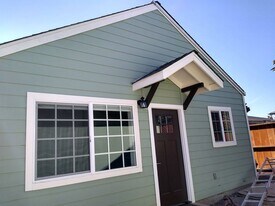 1979 Encina Dr in Santa Cruz, CA - Building Photo