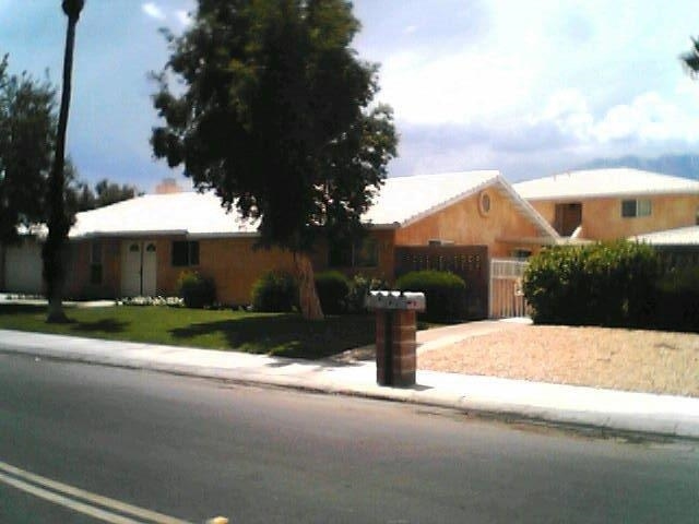 28245 Avenida La Paz in Cathedral City, CA - Building Photo - Building Photo