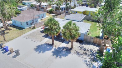 14026 E Parsley Dr in Madeira Beach, FL - Building Photo - Building Photo