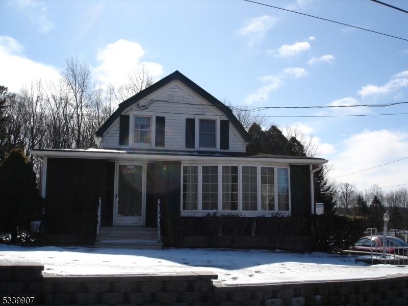 43 Old Ledgewood Rd in Mt. Olive, NJ - Building Photo