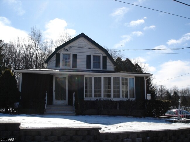 property at 43 Old Ledgewood Rd