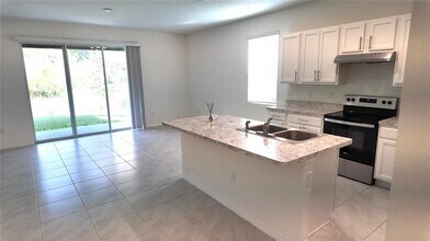 1241 Yellow Finch Dr in Davenport, FL - Building Photo - Building Photo