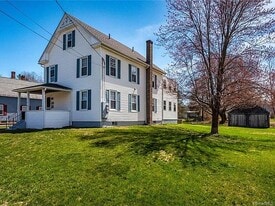 53 Franklin St, Unit A in Vernon, CT - Building Photo