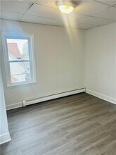 17 What Cheer Ave in Providence, RI - Building Photo - Building Photo