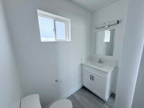 251 E Nicolet St in Banning, CA - Building Photo - Building Photo