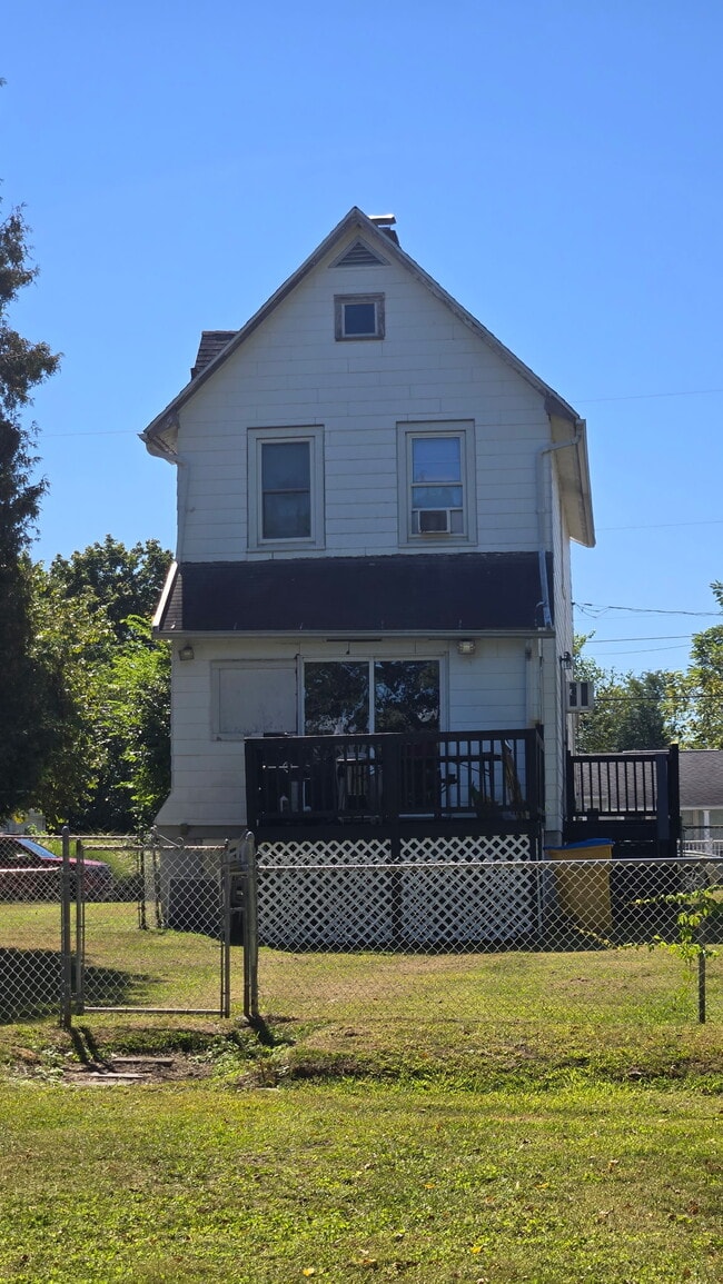 1409 3rd Ave in Berwick, PA - Building Photo - Building Photo