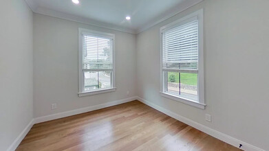 208 Allston St, Unit 2 in Boston, MA - Building Photo - Building Photo