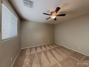 10621 Colter Bay Ct in Las Vegas, NV - Building Photo - Building Photo