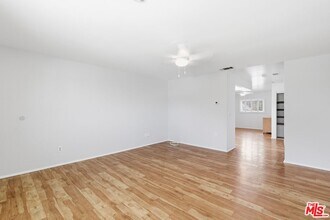 2752 Guirado St in Los Angeles, CA - Building Photo - Building Photo