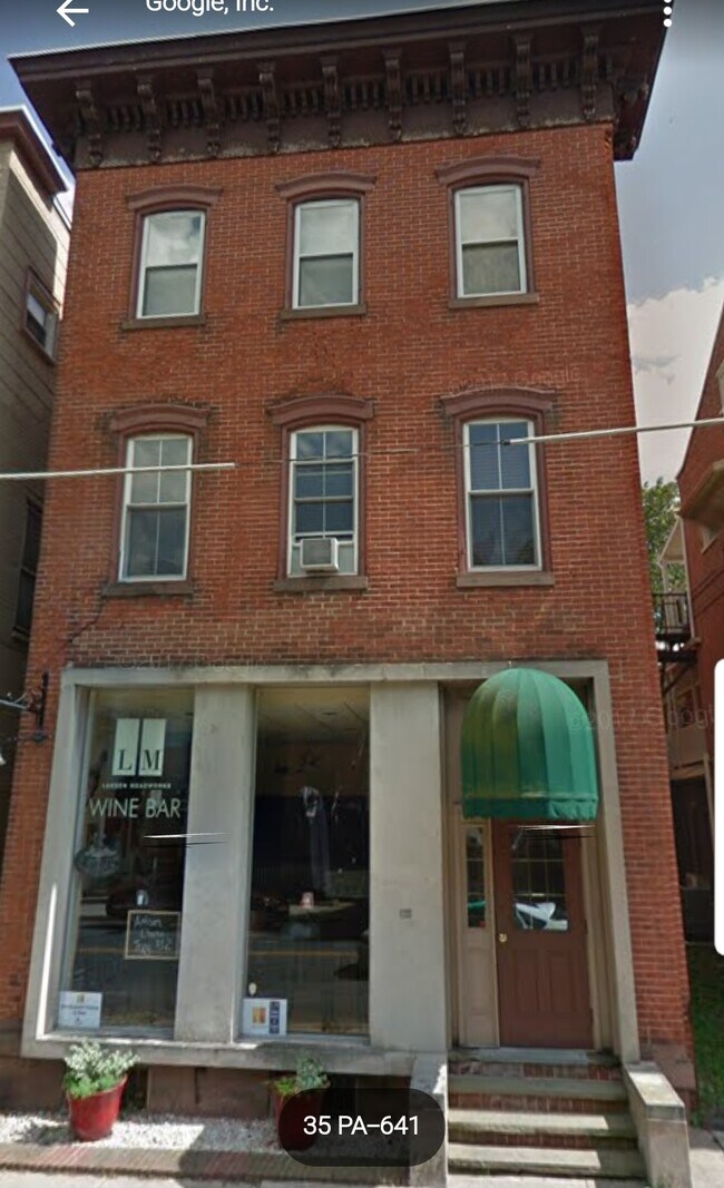 33 W Main St Apartments and Nearby Mechanicsburg Apartments For Rent