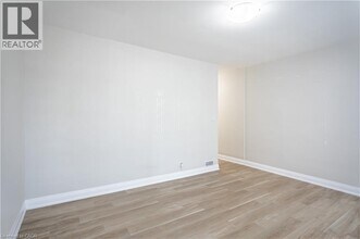 297 MARY St in Hamilton, ON - Building Photo - Building Photo