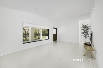 8800 SW 118th St in Miami, FL - Building Photo - Building Photo